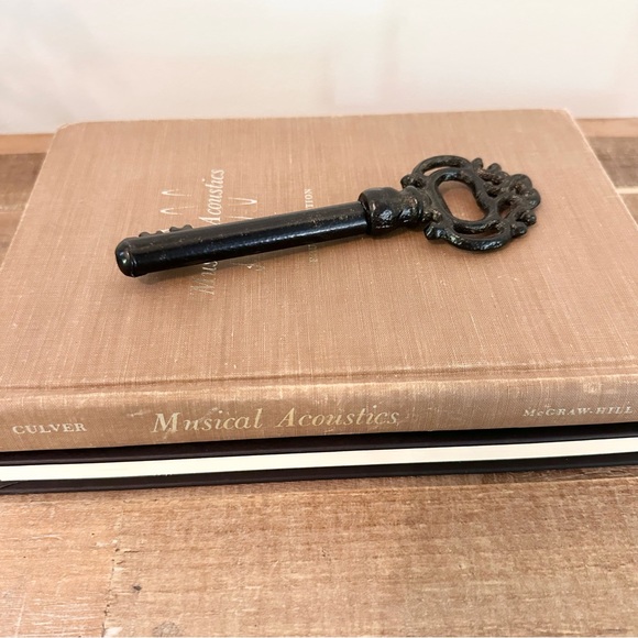 Key Large Vintage Black Skeleton Key Hidden Corkscrew black silver shelf decor - Picture 7 of 8